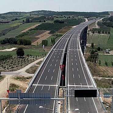 GEBZE İZMİR YAP-İŞLET-DEVRET OTOYOLU