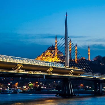 HALIÇ METRO TRANSITION BRIDGE
