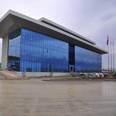 PASLANMAZ ÇELİK FABRİKASI MERKEZ OFİS BİNASI VE YARDIMCI TESİSLER İNŞAATI